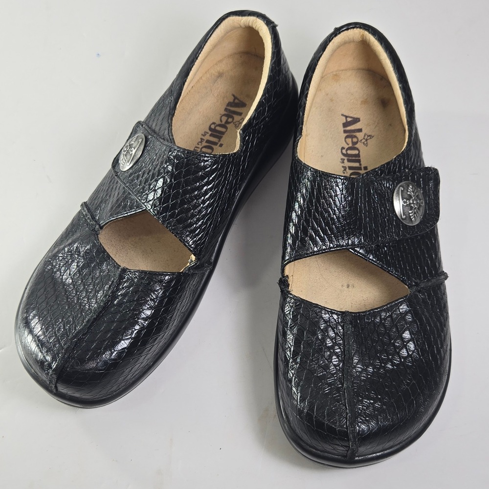 Alegria KAI 711 Black Embossed Leather Mary Jane Comfort Shoes  Size 37 Runs Big